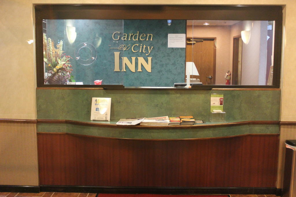Garden City Inn Bagian luar foto